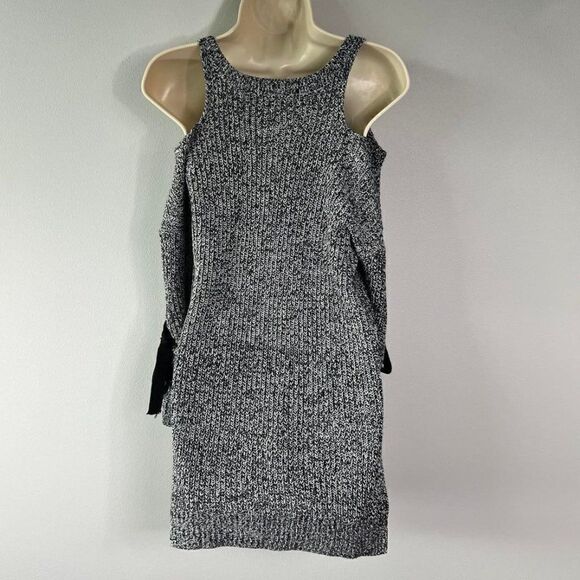 ana Cold Shoulder Ribbed Sweater Size S - Picture 3 of 7